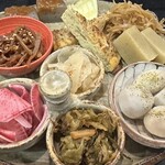 野菜居酒屋 いたぎ家 - 定番、盛り合わせ10種