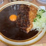 キッチン南海 神保町店 - カツカレー、ご飯少なめ、生たまごトッピング