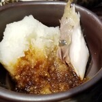 上野アメ横のひもの屋 - こうして食べる。