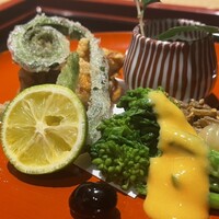 室町 和久傳 - 八寸：いか、ちょうざめ、とろろ、さんさい、牛蒡、油菜