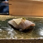 すし屋 蓮太郎 - 天然のぶり