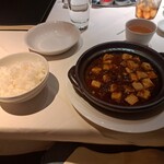 大観苑 - 杜金安の土鍋麻婆豆腐と、富山県産コシヒカリご飯です。