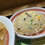 麺家 ひぐま商店 - チャーハンもウマい