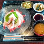 光る海 - 甘えび丼