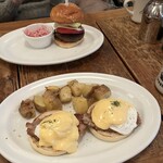 バビーズ ニューヨーク アークヒルズ - ハンバーガー･エッグベネディクト