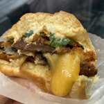 シェイクシャック - シュルームバーガーの断面