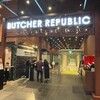 ブッチャー・リパブリック 横浜赤レンガ シカゴピザ＆ビア