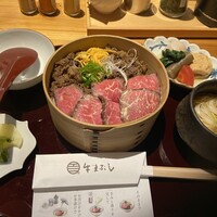 すき焼きと牛まぶし ももしき - 