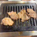 大阪焼肉・ホルモン ふたご  - やみつきカルビ