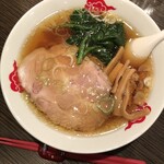成城飯店 - 醤油ラーメン