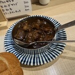 モツの朝立ち - 牛タン フランス煮込み