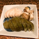 タイニーカフェ - アボカドの糠漬け