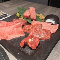 近江うし焼肉 にくTATSU 日本橋室町店 - TATSU盛2人前