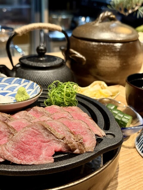 南玉小碗 箱、台付 翡翠 南玉小碗 箱、台付 翡翠