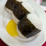 ぎょうざの美鈴 - おにぎり(おかか、うめ、しゃけ)