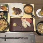 鶴雅ビュッフェダイニング札幌 - 