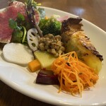 ル・プチ・ブイヨン・イイダノキッシュとイイダノツマミ - 