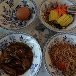 CORAL EXECUTIVE LOUNGE - 