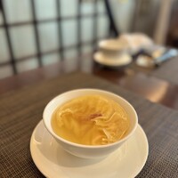 家寶 跳龍門 - フカヒレ入りスープ餃子