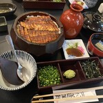 あつた蓬莱軒 神宮店 - ひつまぶし