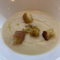 サザンタワーダイニング - カリフラワーのスープ