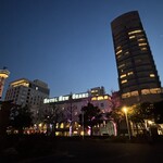 パノラミックレストラン ル・ノルマンディ - 外観右手　タワー5階に〝ル・ノルマンディ〟があります