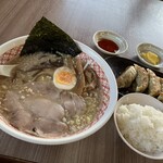 ラーメン めん丸 - 