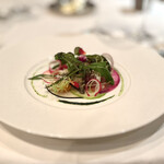 パノラミックレストラン ル・ノルマンディ - 蝦夷アワビの瞬間ポワレとバイヨンヌの生ハム　色々な大根マリネ