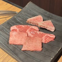 和牛とタン 焼肉 とみ 新橋本店 - 