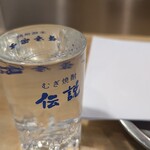 丸万元祖焼鳥 - 焼酎お湯割り　275円