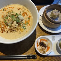 正宗広東私房菜サワダ 梅田エスト店 - 