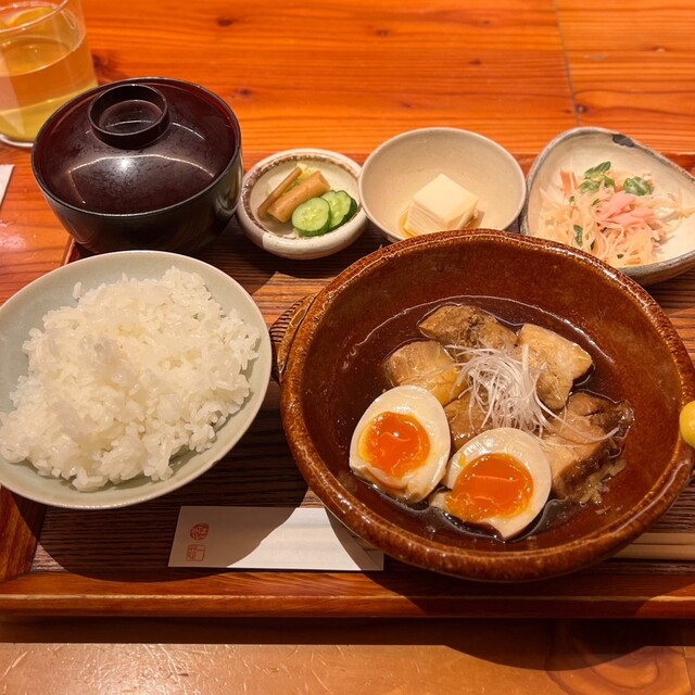 ごはんや一芯が百名店に選出！新米シーズンに絶対食べるべき限定メニュー徹底解説