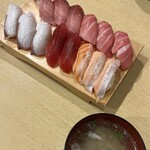 ひさご寿司 - はまち炙り、赤身、サーモン、大トロ、中トロ