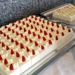282737117 - タイムサービス　ジャンボショートケーキ