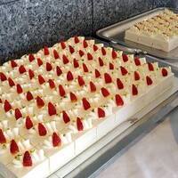 スカイクルーズマクハリ アパホテル＆リゾート東京ベイ幕張 - タイムサービス　ジャンボショートケーキ