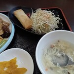 台湾料理 福祥居 - ランチの揚げ物とスープ