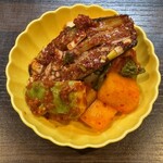 赤坂 らいもん - キムチにアボカドが仲間入り