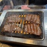 赤坂 らいもん - 塩タン焼けてきました