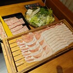 黒豚しゃぶしゃぶ 島津 - 