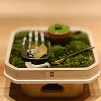 Restaurant SAI 燊 - ②【芽吹、冷たい風】
                  ★ 馬鈴薯、熊の煮込み、香草パン粉の植木鉢
                  　 黒豆のテンペ菌発酵、シェリー酒唐墨添え