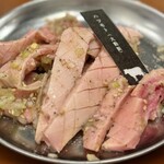 焼肉 ホルモン道場 闇市肉酒場 - 