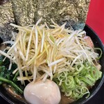 家系ラーメン たつ家 - 