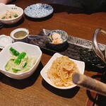 博多もつ鍋 はらへった 本陣 - 
