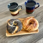 ケポベーグルズ - ・ベーグル ごまさつ
・ベーグル 焼きりんご