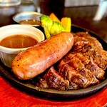 ステーキハウス バルク - サガリステーキにでかソーセージをトッピング！