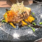 立ち呑み ソメアカ - 焼きあんこうの卵黄ソース（これが500円よ？）