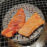 焼肉SEJONG 丸の内店 - ハラミとカルビです
