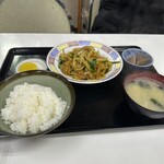 ライスとみそ汁を付けてもらいました