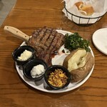 Lone Star Steakhouse & Saloon - 