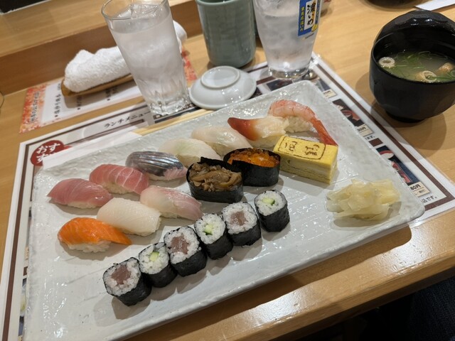 Sushi Dokoro Saikaku Sanjo Ten photo 4